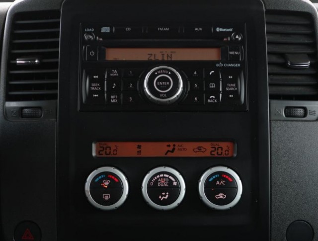 Nissan Navara  2.5 D 