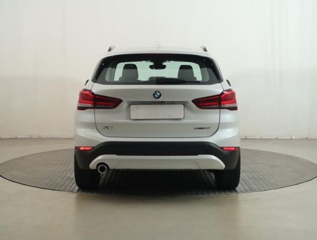 BMW X1  sDrive18i 