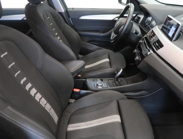 BMW X1  sDrive18i 
