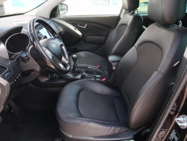 Hyundai ix35  2.0 CRDi 