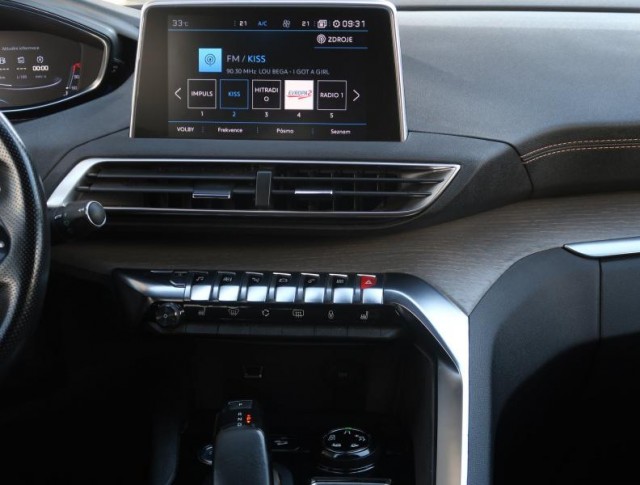 Peugeot 5008  2.0 BlueHDi 
