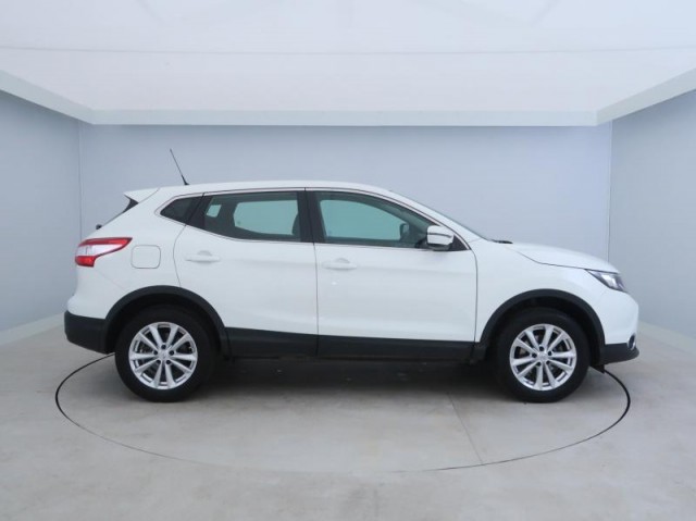 Nissan Qashqai  1.2 DIG-T Acenta