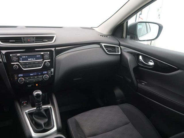 Nissan Qashqai  1.2 DIG-T Acenta