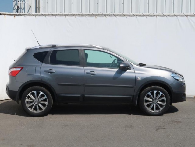 Nissan Qashqai  2.0 