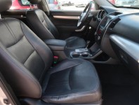 Kia Sorento  2.2 CRDi 