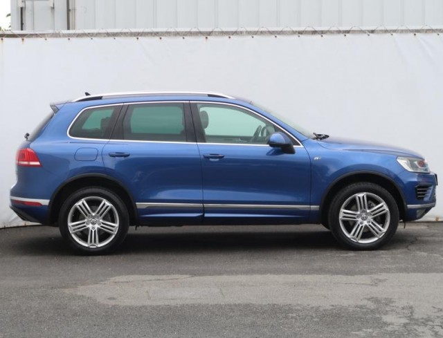 Volkswagen Touareg  3.0 TDI R-Line