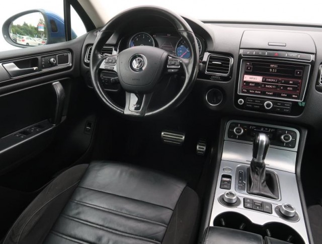 Volkswagen Touareg  3.0 TDI R-Line