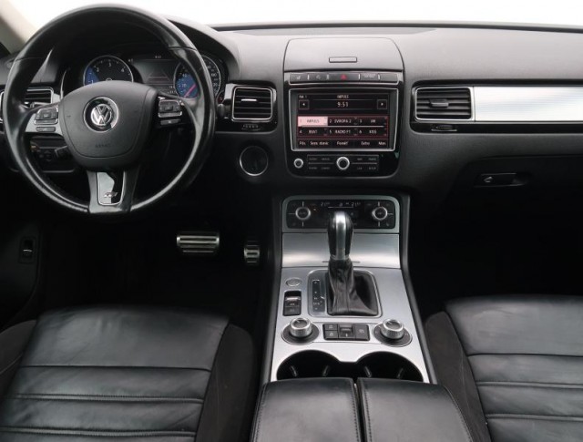 Volkswagen Touareg  3.0 TDI R-Line