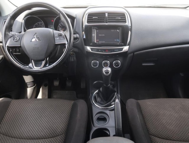 Mitsubishi ASX  1.6 MIVEC 