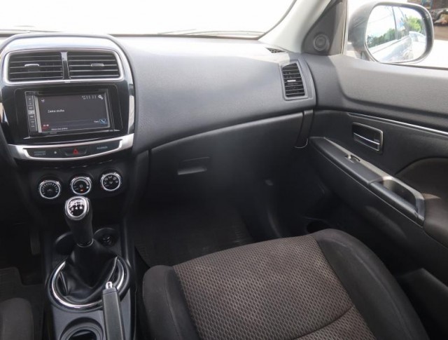 Mitsubishi ASX  1.6 MIVEC 