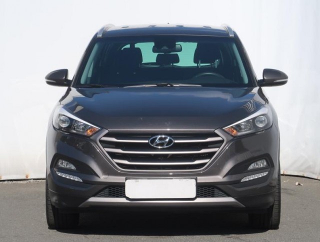 Hyundai Tucson  1.7 CRDi Trikolor