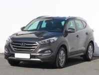Hyundai Tucson  1.7 CRDi Trikolor