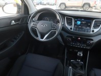 Hyundai Tucson  1.7 CRDi Trikolor