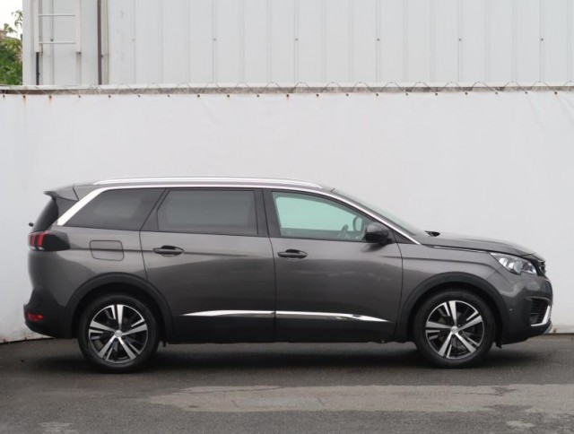 Peugeot 5008  PureTech 130 