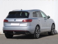 Volkswagen Touareg  3.0 TDI R-Line