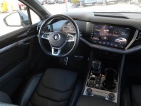 Volkswagen Touareg  3.0 TDI R-Line