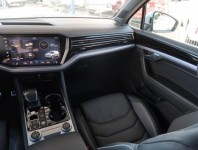 Volkswagen Touareg  3.0 TDI R-Line