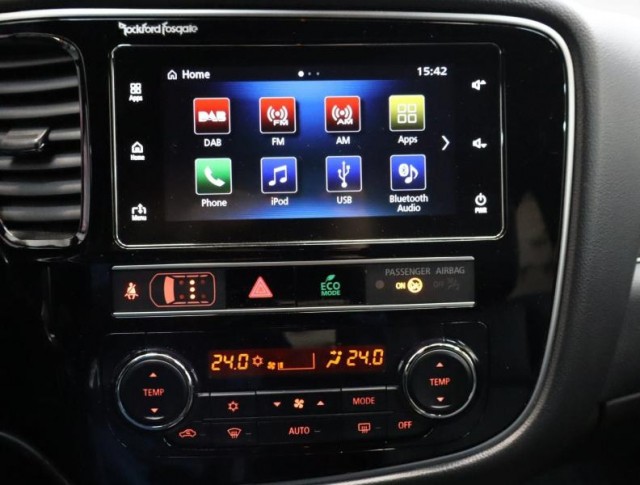 Mitsubishi Outlander  2.4 PHEV 