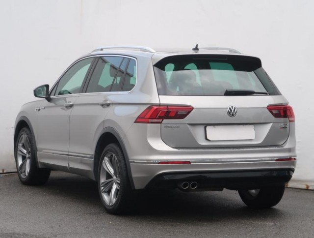 Volkswagen Tiguan  2.0 TDI R-Line