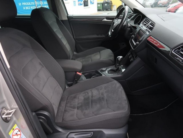Volkswagen Tiguan  2.0 TDI R-Line