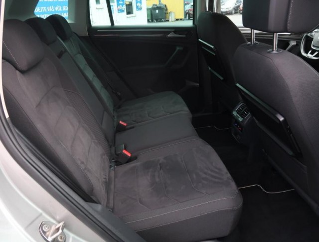 Volkswagen Tiguan  2.0 TDI R-Line
