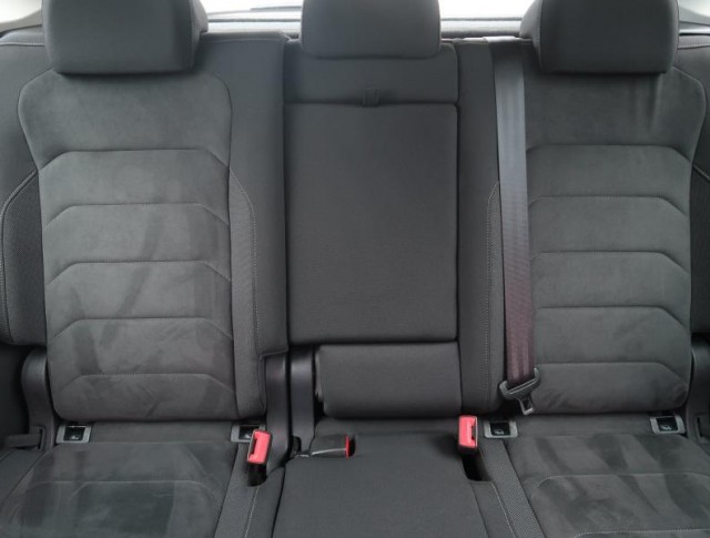 Volkswagen Tiguan  2.0 TDI R-Line