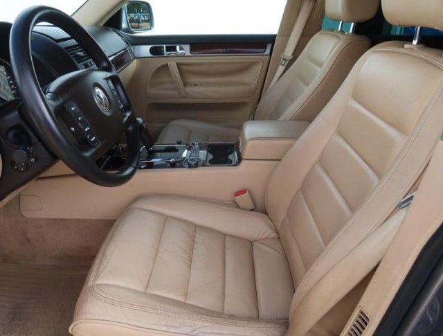 Volkswagen Touareg  3.2 V6 