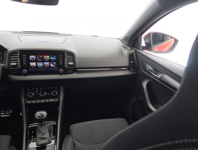 Škoda Karoq  1.5 TSI Sportline