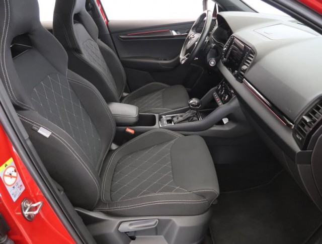 Škoda Karoq  1.5 TSI Sportline