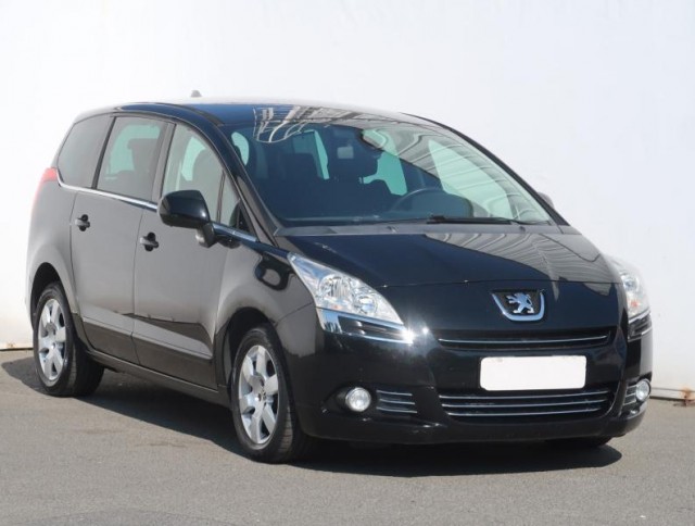 Peugeot 5008  1.6 HDi 