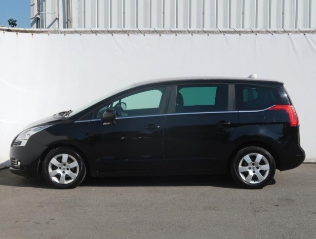 Peugeot 5008  1.6 HDi 