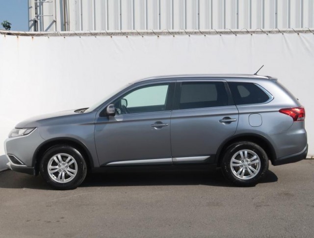Mitsubishi Outlander  2.0 Intense