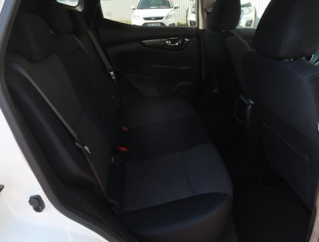 Nissan Qashqai  1.6 DIG-T 