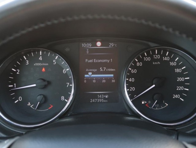 Nissan Qashqai  1.6 DIG-T 