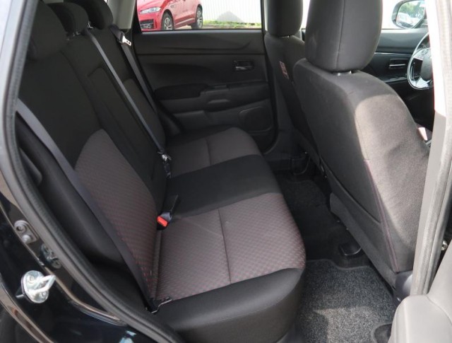 Mitsubishi ASX  1.6 MIVEC 