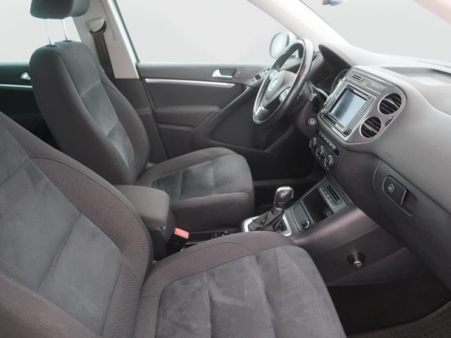 Volkswagen Tiguan  2.0 TDI 