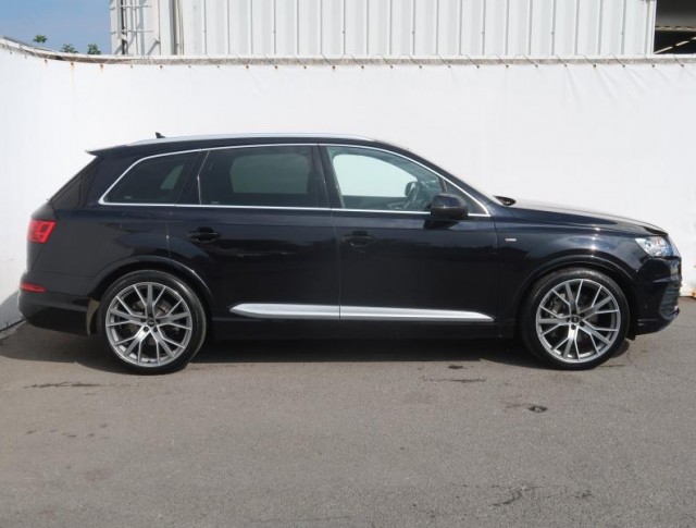 Audi Q7  50 TDI S-Line