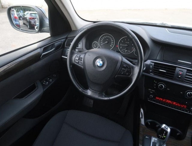 BMW X3  xDrive20i 