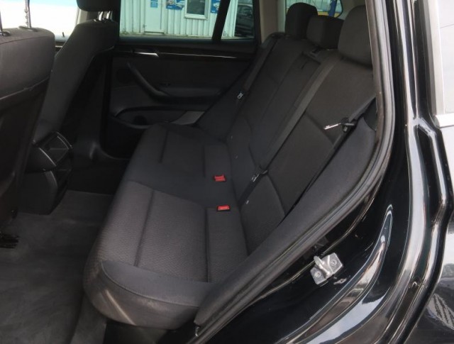 BMW X3  xDrive20i 