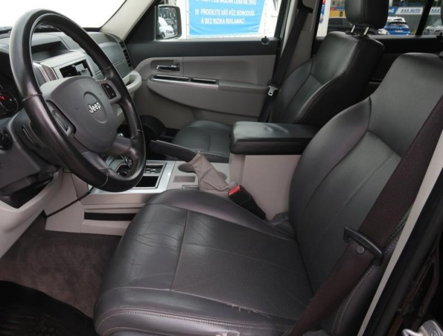 Jeep Cherokee  2.8 CRD 