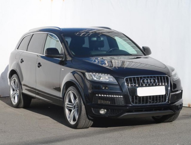 Audi Q7  3.0 TDI S-Line