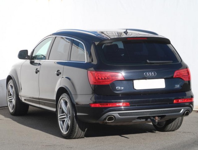 Audi Q7  3.0 TDI S-Line