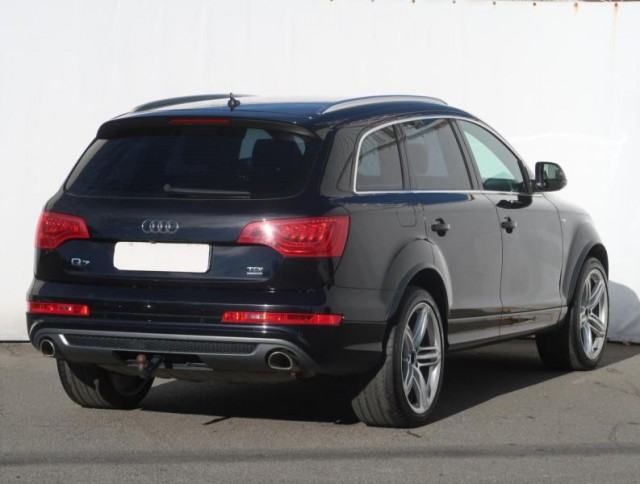 Audi Q7  3.0 TDI S-Line