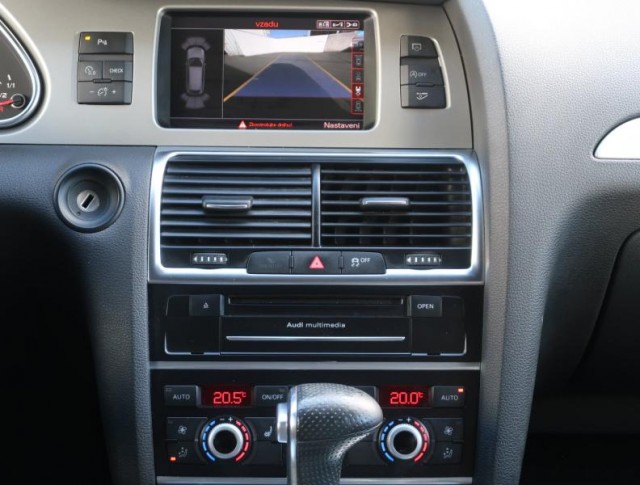 Audi Q7  3.0 TDI S-Line
