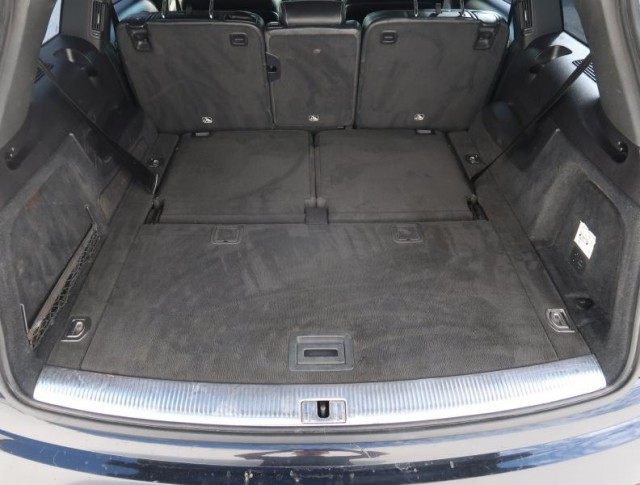 Audi Q7  3.0 TDI S-Line