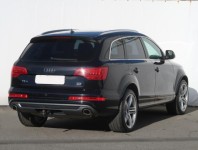 Audi Q7  3.0 TDI S-Line