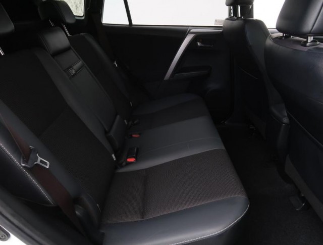 Toyota RAV 4  2.5 Hybrid Selection
