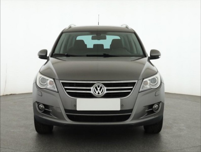 Volkswagen Tiguan  2.0 TSI 
