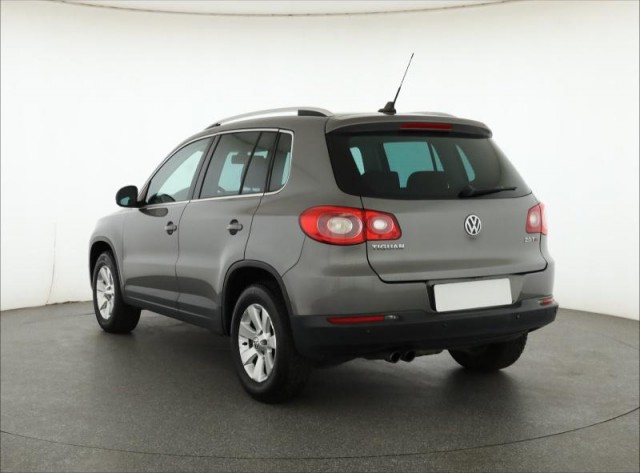 Volkswagen Tiguan  2.0 TSI 