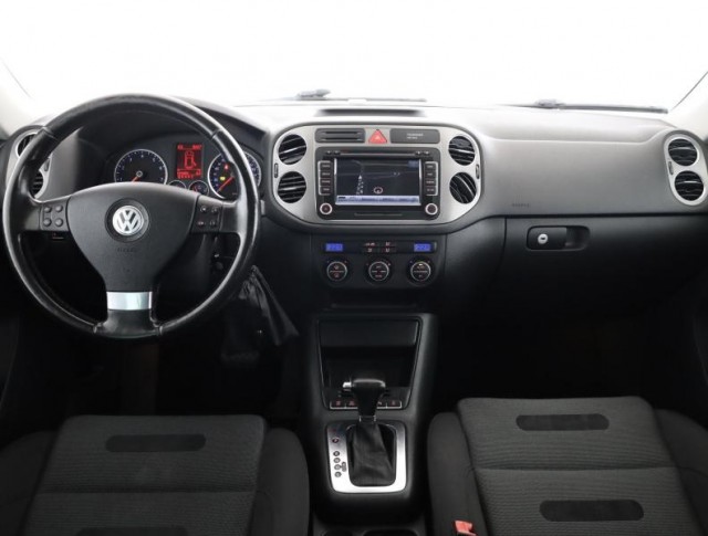 Volkswagen Tiguan  2.0 TSI 